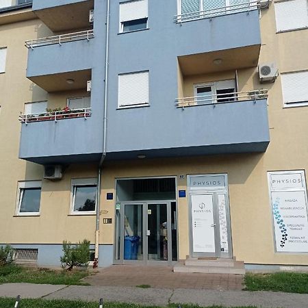 Donata Apartment Osijek Luaran gambar