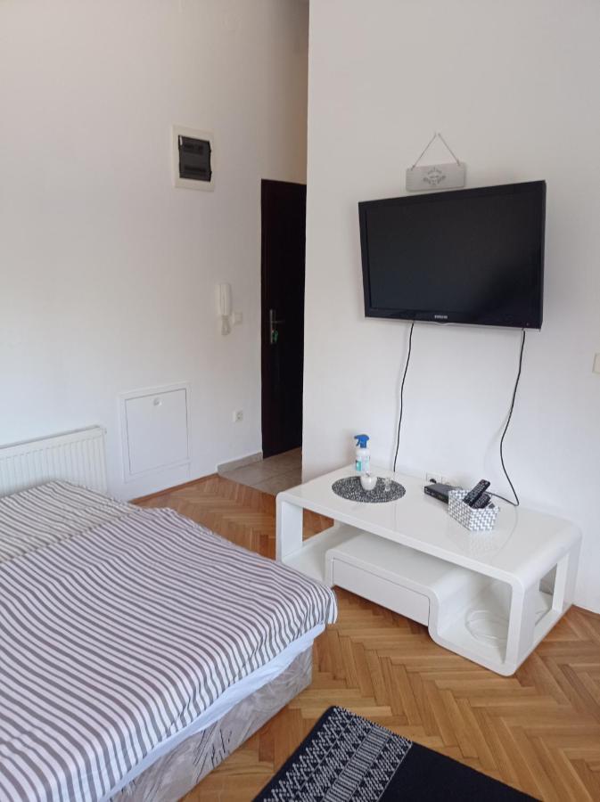Donata Apartment Osijek Luaran gambar
